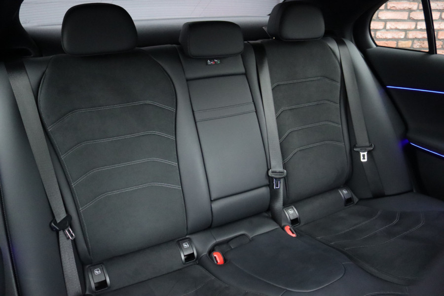 Mercedes-Benz E-Klasse 220 d AMG Line | Hyperscreen | Distronic | Memory | Surround Camera | Keyless Go | Verwarmd Stuurwiel | Digital Light | Nightpakket | Dodehoekassistent |