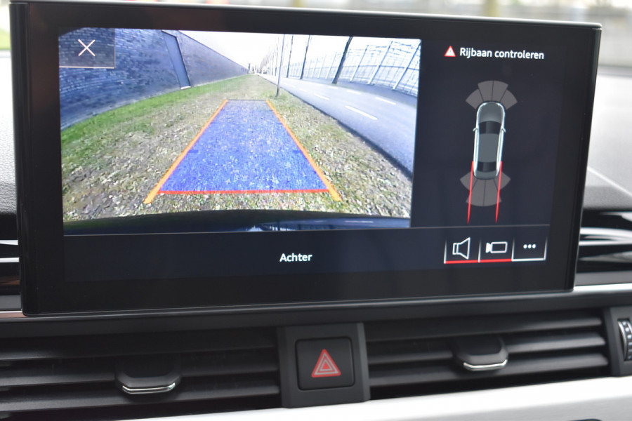 Audi A4 Limousine 35 TFSI S-line 2.0 Mild Hybrid S-line black edition Automaat Leder interieur