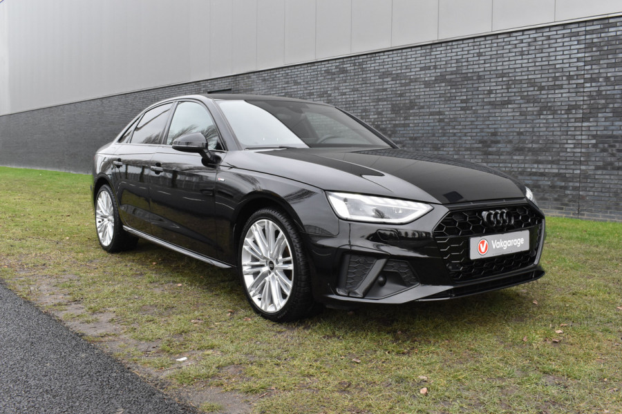 Audi A4 Limousine 35 TFSI S-line 2.0 Mild Hybrid S-line black edition Automaat Leder interieur