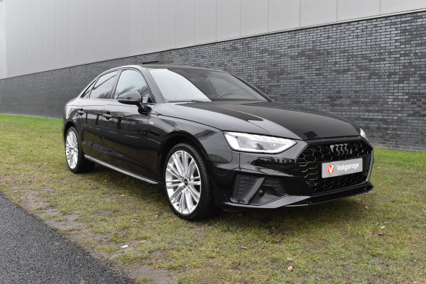 Audi A4 Limousine 35 TFSI S-line 2.0 Mild Hybrid S-line black edition Automaat Leder interieur