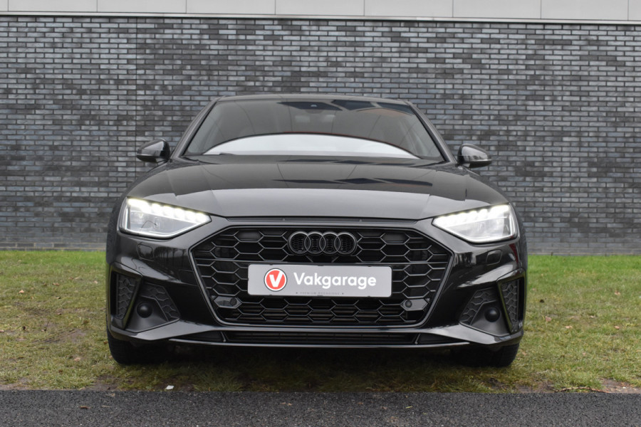 Audi A4 Limousine 35 TFSI S-line 2.0 Mild Hybrid S-line black edition Automaat Leder interieur