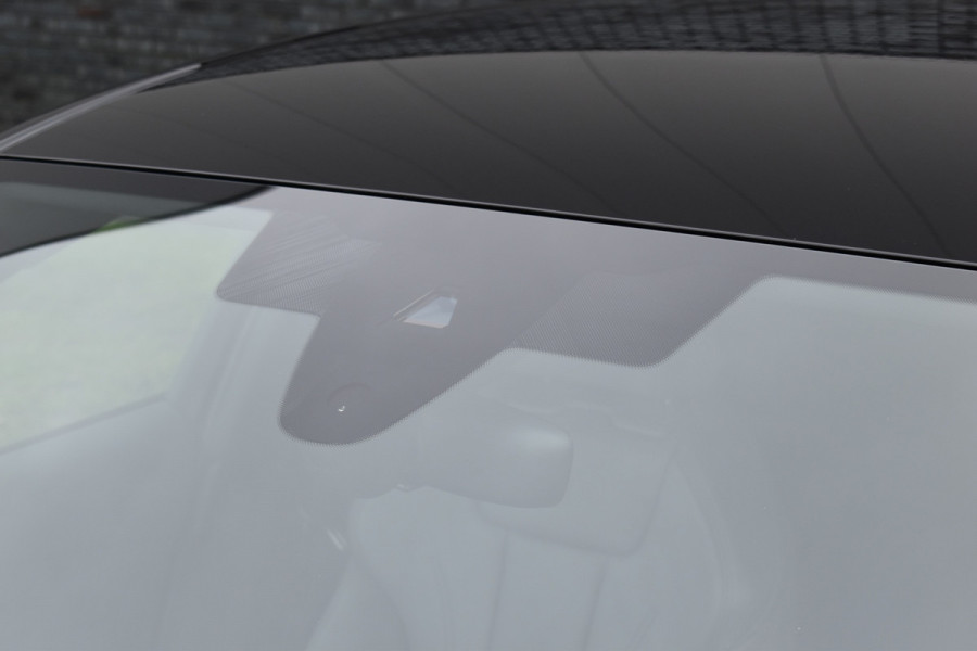 Audi A4 Limousine 35 TFSI S-line 2.0 Mild Hybrid S-line black edition Automaat Leder interieur