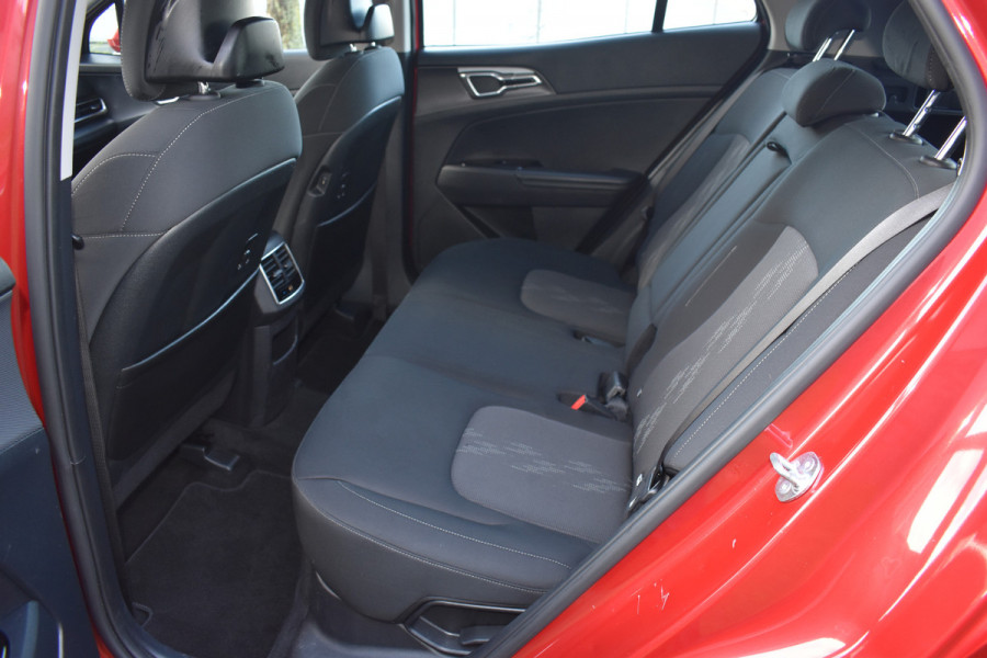 Kia Sportage 1.6 T-GDi Hybrid DynamicLine Navigatie Hybride Automaat