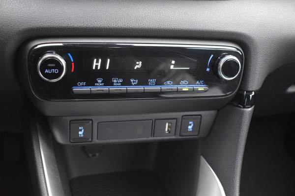 Mazda 2 Hybrid 1.5 Pure Hybride zwart Automaat stoelverwarming Carplay