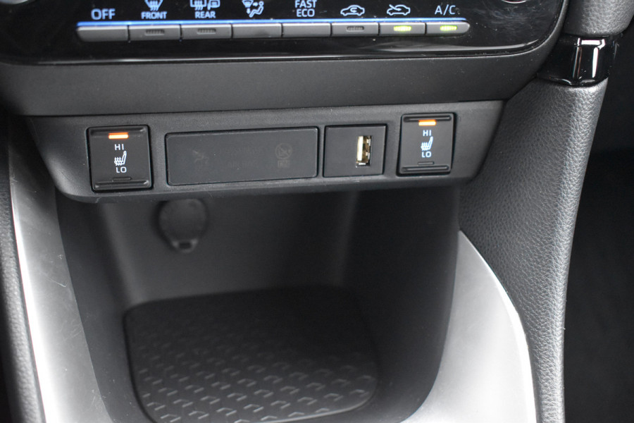 Mazda 2 Hybrid 1.5 Pure Hybride zwart Automaat stoelverwarming Carplay