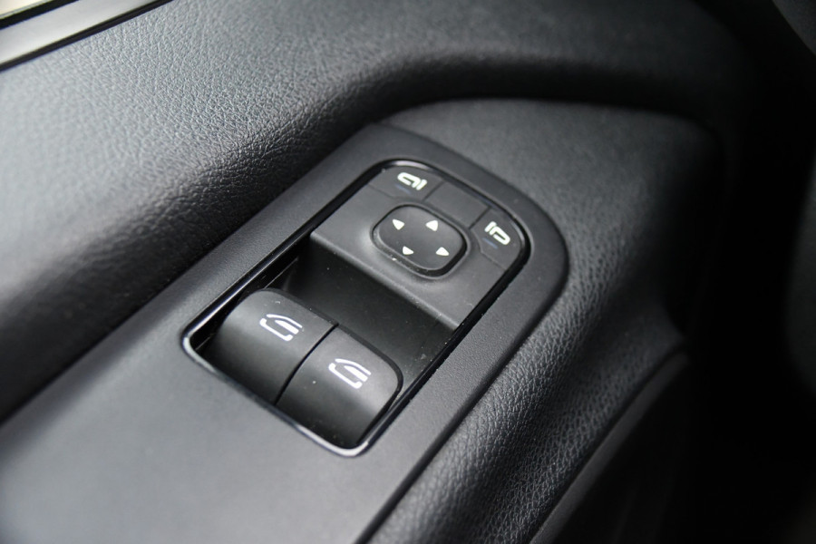 Mercedes-Benz Sprinter 317 1.9 CDI L2H2 RWD PB Edition Carplay, 170pk, 3500kg Trekhaak, Multimedia, Automaat, Airco, Uniek!