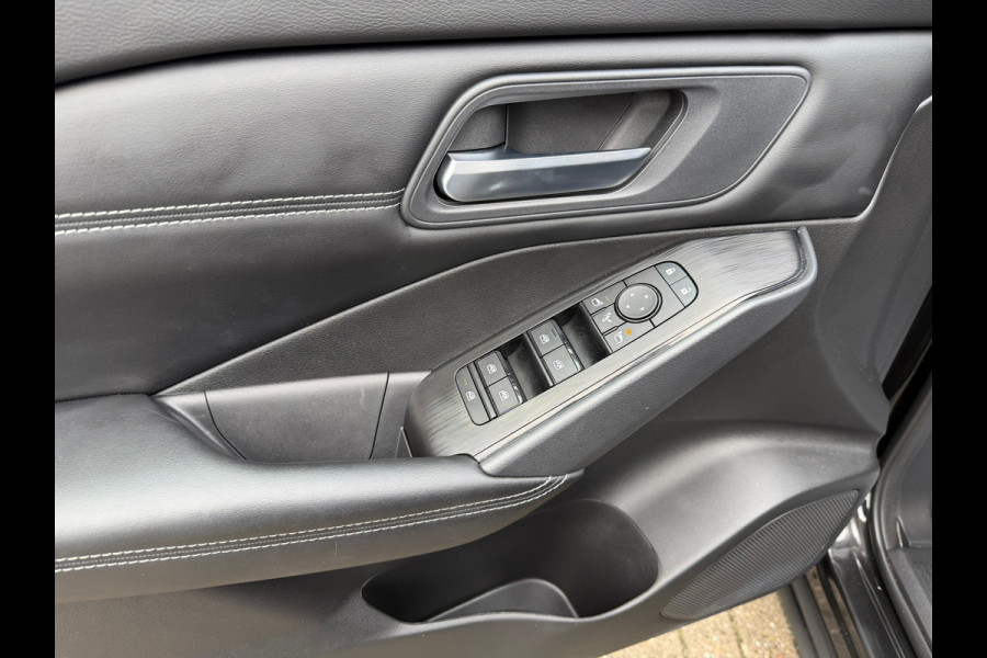 Nissan QASHQAI 1.3 MHEV Acenta 158 Pk Automaat / Navi Carplay / Climate / Camera / Trekhaak.