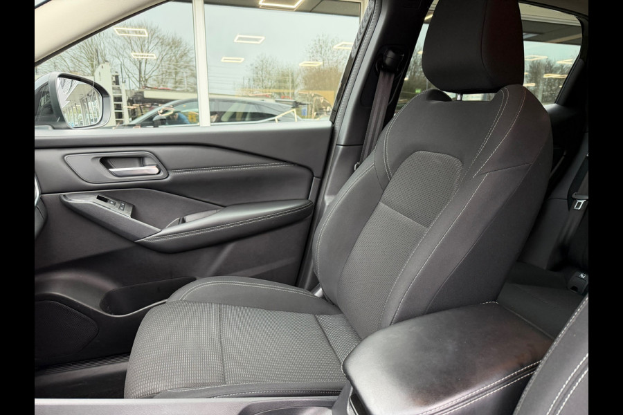 Nissan QASHQAI 1.3 MHEV Acenta 158 Pk Automaat / Navi Carplay / Climate / Camera / Trekhaak.