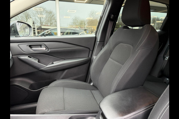 Nissan QASHQAI 1.3 MHEV Acenta 158 Pk Automaat / Navi Carplay / Climate / Camera / Trekhaak.