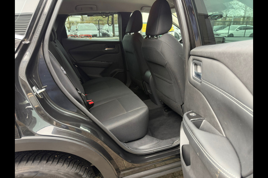 Nissan QASHQAI 1.3 MHEV Acenta 158 Pk Automaat / Navi Carplay / Climate / Camera / Trekhaak.