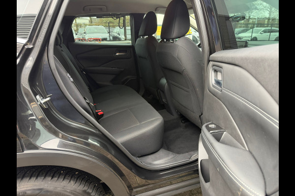 Nissan QASHQAI 1.3 MHEV Acenta 158 Pk Automaat / Navi Carplay / Climate / Camera / Trekhaak.