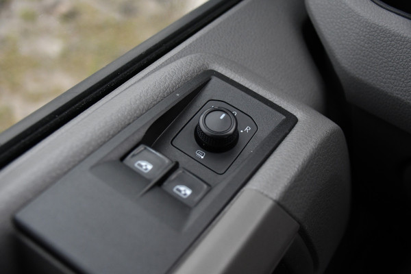 MAN TGE 3.140 35 2.0 L3H3 PB Edition Camera, Cruise, Carplay, 140pk, Automaat, Stoelverwarming, NAVI, Multimedia, Uniek!