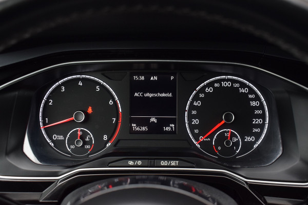 Volkswagen Polo 1.5 TSI 150pk DSG R-line | Camera | LED | Beats | 17"