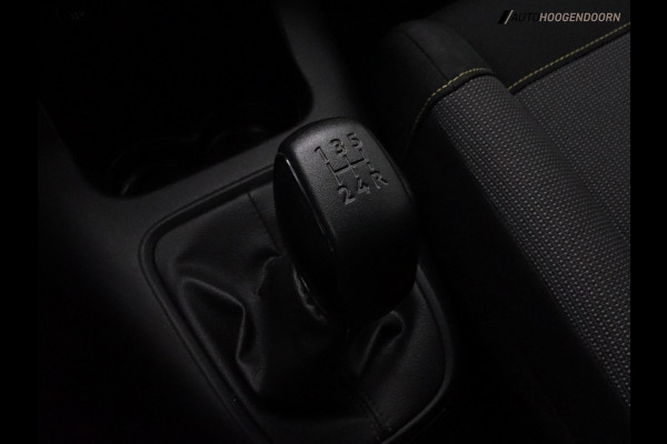 Citroën C3 1.2 PureTech Business (APPLE CARPLAY,LANE ASSIST,PARKEERSENSOREN,CRUISE,NAVIGATIE,NIEUWE APK,TOPCONDITIE)