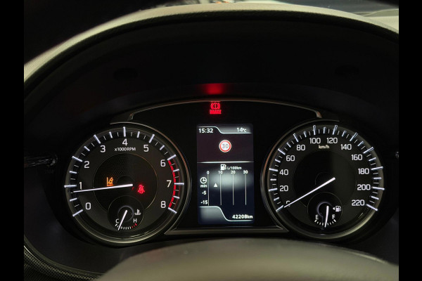 Suzuki Vitara 1.4 Boosterjet Style Smart Hybrid CarPlay