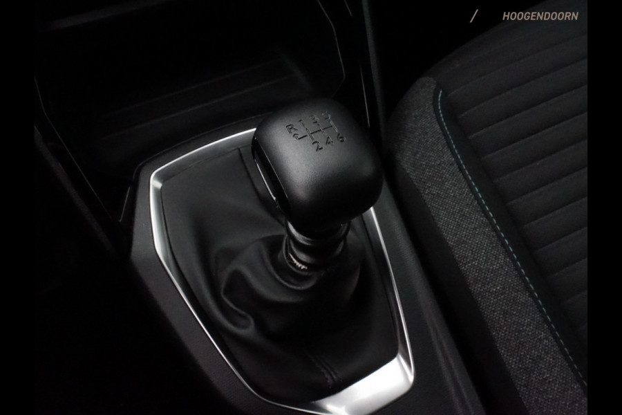 Peugeot 2008 1.2 PureTech Style 130pk (APPLE CARPLAY,LED,LM-VELGEN,PARKEERSENSOREN,CRUISE,NAVIGATIE,NIEUWE APK,TOPCONDITIE)