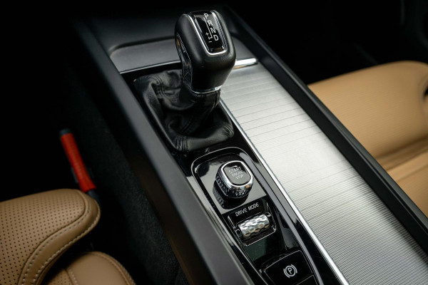 Volvo V60 2.0 T6 AWD Inscription 310pk Massage B&W Trekhaak