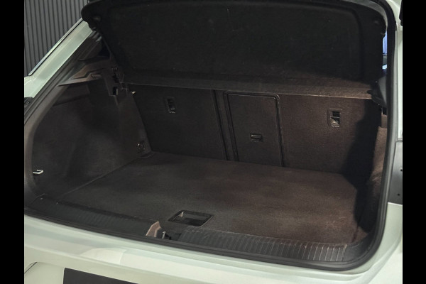 Volkswagen T-Roc 2.0 TSI 4Motion R-line | PANO | VIRTUAL | BEATS | VOL!