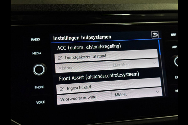 Volkswagen T-Roc 2.0 TSI 4Motion R-line | PANO | VIRTUAL | BEATS | VOL!