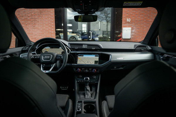 Audi Q3 45 TFSI e S-line INDIVIDUAL Audi Exclusive Lak