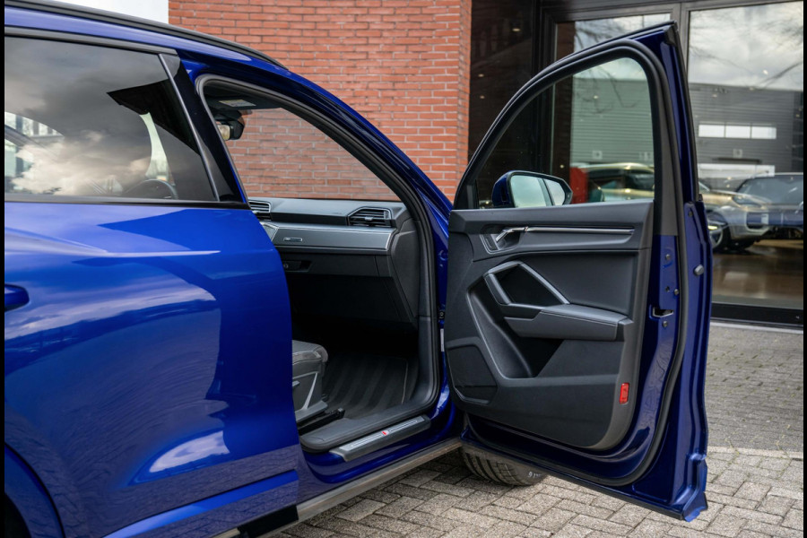 Audi Q3 45 TFSI e S-line INDIVIDUAL Audi Exclusive Lak