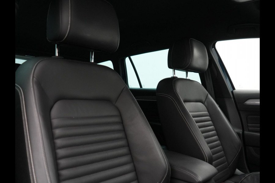 Volkswagen Passat Variant 1.4 TSI GTE Business Plug In Hybrid 218pk Dealer O.H. PHEV | Adaptive Cruise | Head Up | 360 Camera | Lederen Sportstoelen Massage & Memory | Sfeerverlichting | Stoelen & Stuur Verwarmd | Keyless | Blis | Virtual | Navigatie | DAB |