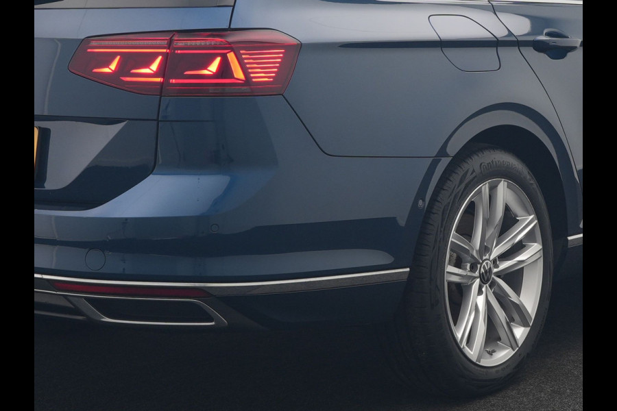 Volkswagen Passat Variant 1.4 TSI GTE Business Plug In Hybrid 218pk Dealer O.H. PHEV | Adaptive Cruise | Head Up | 360 Camera | Lederen Sportstoelen Massage & Memory | Sfeerverlichting | Stoelen & Stuur Verwarmd | Keyless | Blis | Virtual | Navigatie | DAB |