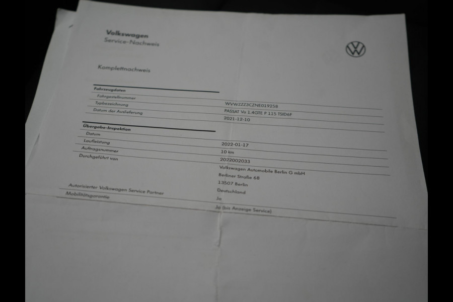 Volkswagen Passat Variant 1.4 TSI GTE Business Plug In Hybrid 218pk Dealer O.H. PHEV | Adaptive Cruise | Head Up | 360 Camera | Lederen Sportstoelen Massage & Memory | Sfeerverlichting | Stoelen & Stuur Verwarmd | Keyless | Blis | Virtual | Navigatie | DAB |