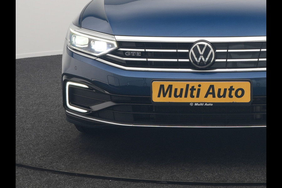 Volkswagen Passat Variant 1.4 TSI GTE Business Plug In Hybrid 218pk Dealer O.H. PHEV | Adaptive Cruise | Head Up | 360 Camera | Lederen Sportstoelen Massage & Memory | Sfeerverlichting | Stoelen & Stuur Verwarmd | Keyless | Blis | Virtual | Navigatie | DAB |
