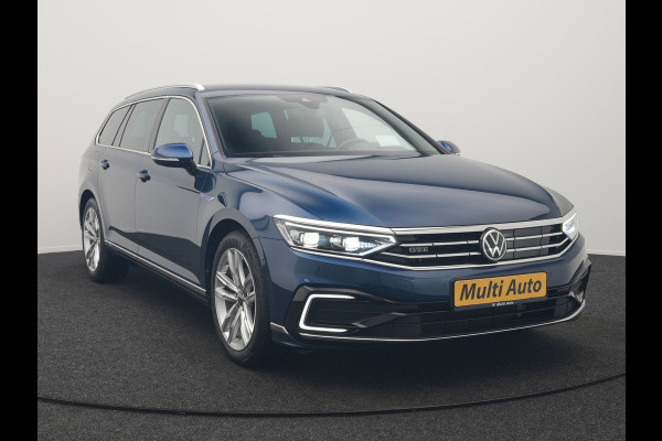 Volkswagen Passat Variant 1.4 TSI GTE Business Plug In Hybrid 218pk Dealer O.H. PHEV | Adaptive Cruise | Head Up | 360 Camera | Lederen Sportstoelen Massage & Memory | Sfeerverlichting | Stoelen & Stuur Verwarmd | Keyless | Blis | Virtual | Navigatie | DAB |