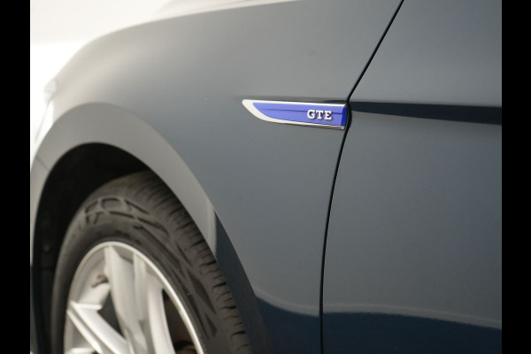 Volkswagen Passat Variant 1.4 TSI GTE Business Plug In Hybrid 218pk Dealer O.H. PHEV | Adaptive Cruise | Head Up | 360 Camera | Lederen Sportstoelen Massage & Memory | Sfeerverlichting | Stoelen & Stuur Verwarmd | Keyless | Blis | Virtual | Navigatie | DAB |