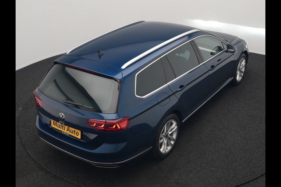 Volkswagen Passat Variant 1.4 TSI GTE Business Plug In Hybrid 218pk Dealer O.H. PHEV | Adaptive Cruise | Head Up | 360 Camera | Lederen Sportstoelen Massage & Memory | Sfeerverlichting | Stoelen & Stuur Verwarmd | Keyless | Blis | Virtual | Navigatie | DAB |