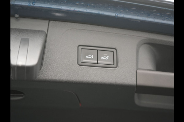 Volkswagen Passat Variant 1.4 TSI GTE Business Plug In Hybrid 218pk Dealer O.H. PHEV | Adaptive Cruise | Head Up | 360 Camera | Lederen Sportstoelen Massage & Memory | Sfeerverlichting | Stoelen & Stuur Verwarmd | Keyless | Blis | Virtual | Navigatie | DAB |
