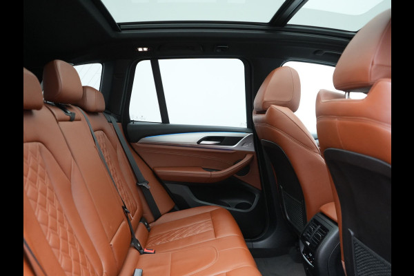 BMW X3 xDrive30e High Executive Plug In Hybrid 293pk PHEV | Panodak | Head Up | Camera | Lederen Sportstoelen & Stuur Verwarmd | Sfeerverlichting | Adaptive LED | Hifi Audio | Blis | Keyless | Navigatie | DAB |