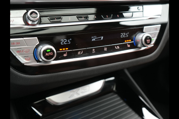 BMW X3 xDrive30e High Executive Plug In Hybrid 293pk PHEV | Panodak | Head Up | Camera | Lederen Sportstoelen & Stuur Verwarmd | Sfeerverlichting | Adaptive LED | Hifi Audio | Blis | Keyless | Navigatie | DAB |