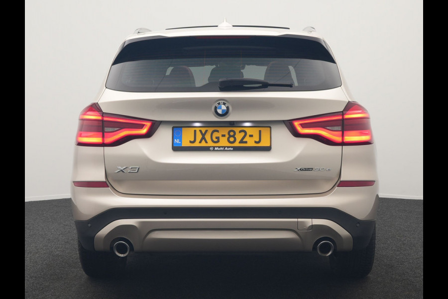 BMW X3 xDrive30e High Executive Plug In Hybrid 293pk PHEV | Panodak | Head Up | Camera | Lederen Sportstoelen & Stuur Verwarmd | Sfeerverlichting | Adaptive LED | Hifi Audio | Blis | Keyless | Navigatie | DAB |