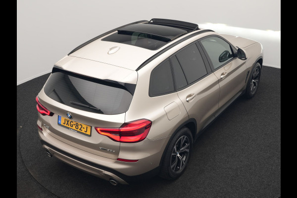 BMW X3 xDrive30e High Executive Plug In Hybrid 293pk PHEV | Panodak | Head Up | Camera | Lederen Sportstoelen & Stuur Verwarmd | Sfeerverlichting | Adaptive LED | Hifi Audio | Blis | Keyless | Navigatie | DAB |