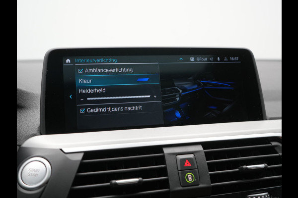 BMW X3 xDrive30e High Executive Plug In Hybrid 293pk PHEV | Panodak | Head Up | Camera | Lederen Sportstoelen & Stuur Verwarmd | Sfeerverlichting | Adaptive LED | Hifi Audio | Blis | Keyless | Navigatie | DAB |