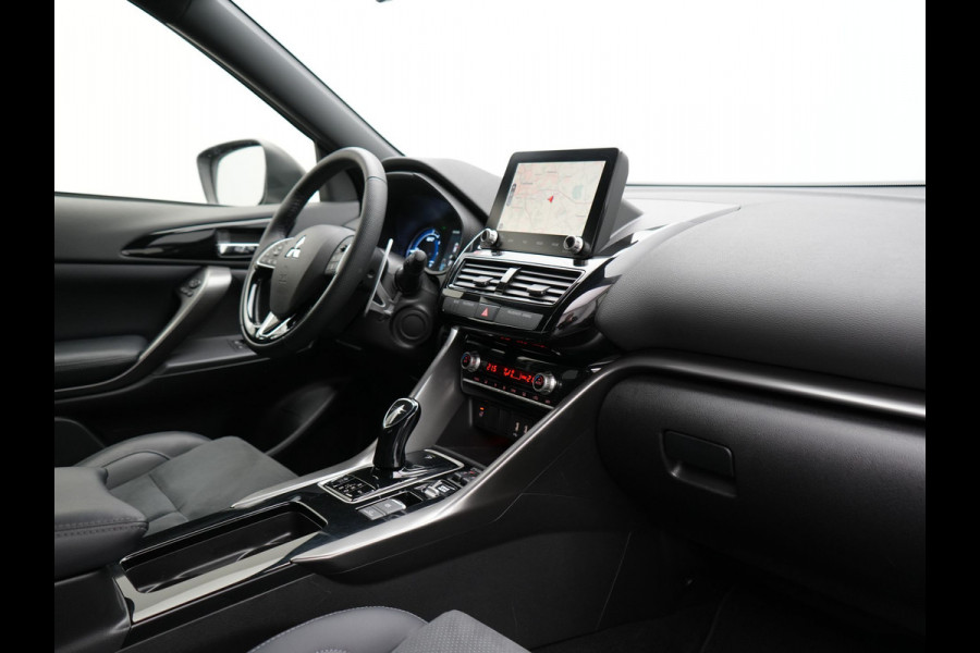 Mitsubishi Eclipse Cross 2.4 Black Edition Plug In Hybrid 188pk Dealer O.H. PHEV | Trekhaak Afn. | Adaptive Cruise | 360 Camera | Alcantara Sportstoelen & Stuur Verwarmd | Keyless | Navi Via TomTom | Blis | Apple Carplay | DAB |