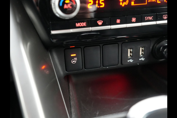 Mitsubishi Eclipse Cross 2.4 Black Edition Plug In Hybrid 188pk Dealer O.H. PHEV | Trekhaak Afn. | Adaptive Cruise | 360 Camera | Alcantara Sportstoelen & Stuur Verwarmd | Keyless | Navi Via TomTom | Blis | Apple Carplay | DAB |