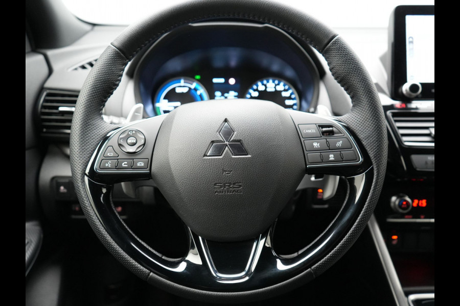 Mitsubishi Eclipse Cross 2.4 Black Edition Plug In Hybrid 188pk Dealer O.H. PHEV | Trekhaak Afn. | Adaptive Cruise | 360 Camera | Alcantara Sportstoelen & Stuur Verwarmd | Keyless | Navi Via TomTom | Blis | Apple Carplay | DAB |