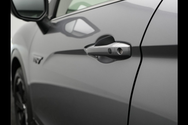 Mitsubishi Eclipse Cross 2.4 Black Edition Plug In Hybrid 188pk Dealer O.H. PHEV | Trekhaak Afn. | Adaptive Cruise | 360 Camera | Alcantara Sportstoelen & Stuur Verwarmd | Keyless | Navi Via TomTom | Blis | Apple Carplay | DAB |