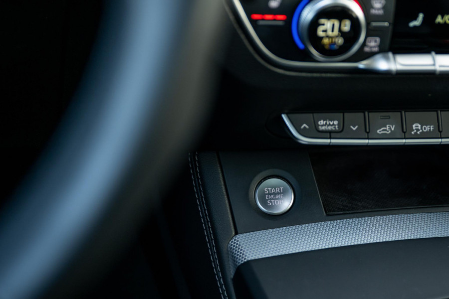 Audi Q5 50 TFSI e S-Line Competition 299pk Luchtvering BTW