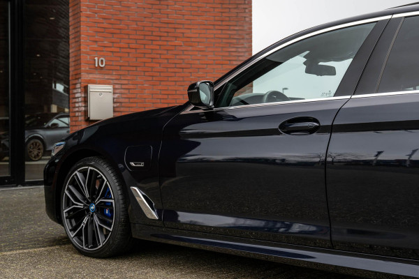 BMW 5 Serie 545e xDrive 394pk M-Sport CoPilot Laser 15.333km !