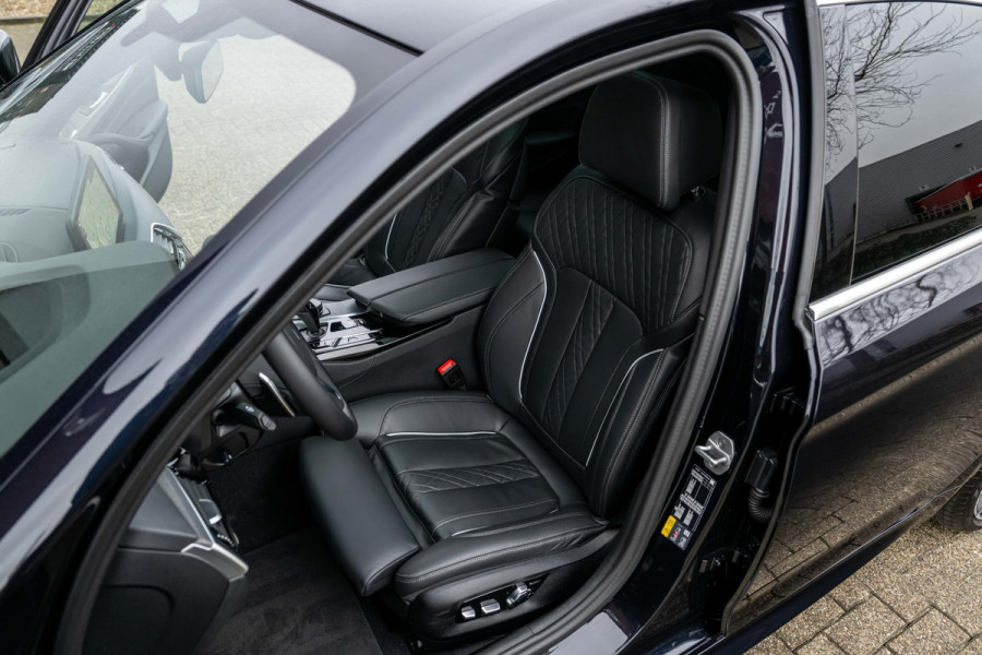 BMW 5 Serie 545e xDrive 394pk M-Sport CoPilot Laser 15.333km !