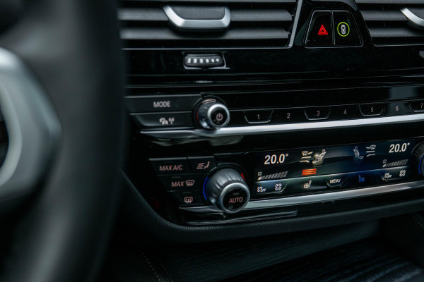 BMW 5 Serie 545e xDrive 394pk M-Sport CoPilot Laser 15.333km !