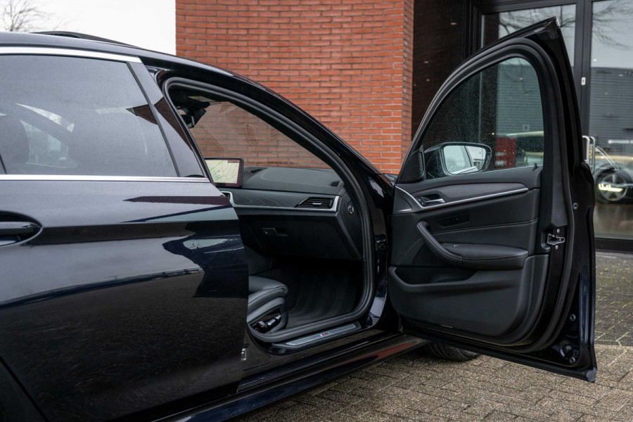 BMW 5 Serie 545e xDrive 394pk M-Sport CoPilot Laser 15.333km !