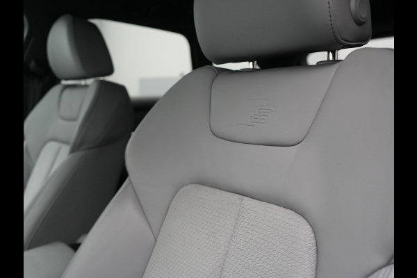 Audi A6 Avant 50 TFSI e quattro S Line Plug In Hybrid 300pk Dealer O.H. PHEV | Trekhaak Af Fabriek | Adaptive Cruise | Head Up | 360 Camera | Alcantara Sportstoelen Verwarmd | Stuur Verwarmd | Apple Carplay | Navigatie | Virtual | DAB |