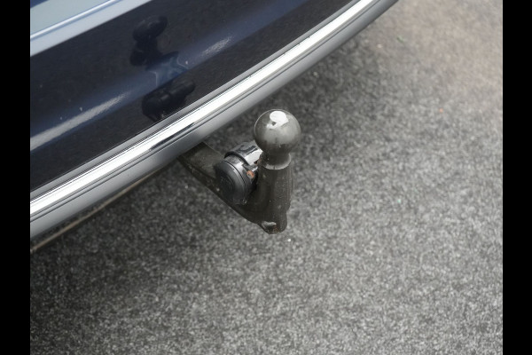 Audi A6 Avant 50 TFSI e quattro S Line Plug In Hybrid 300pk Dealer O.H. PHEV | Trekhaak Af Fabriek | Adaptive Cruise | Head Up | 360 Camera | Alcantara Sportstoelen Verwarmd | Stuur Verwarmd | Apple Carplay | Navigatie | Virtual | DAB |