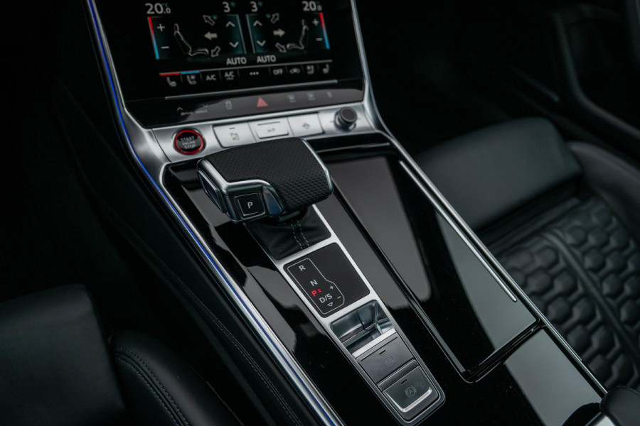 Audi RS6 Avant 4.0 TFSI quattro Kreide RS Dynamic Plus 305km/h